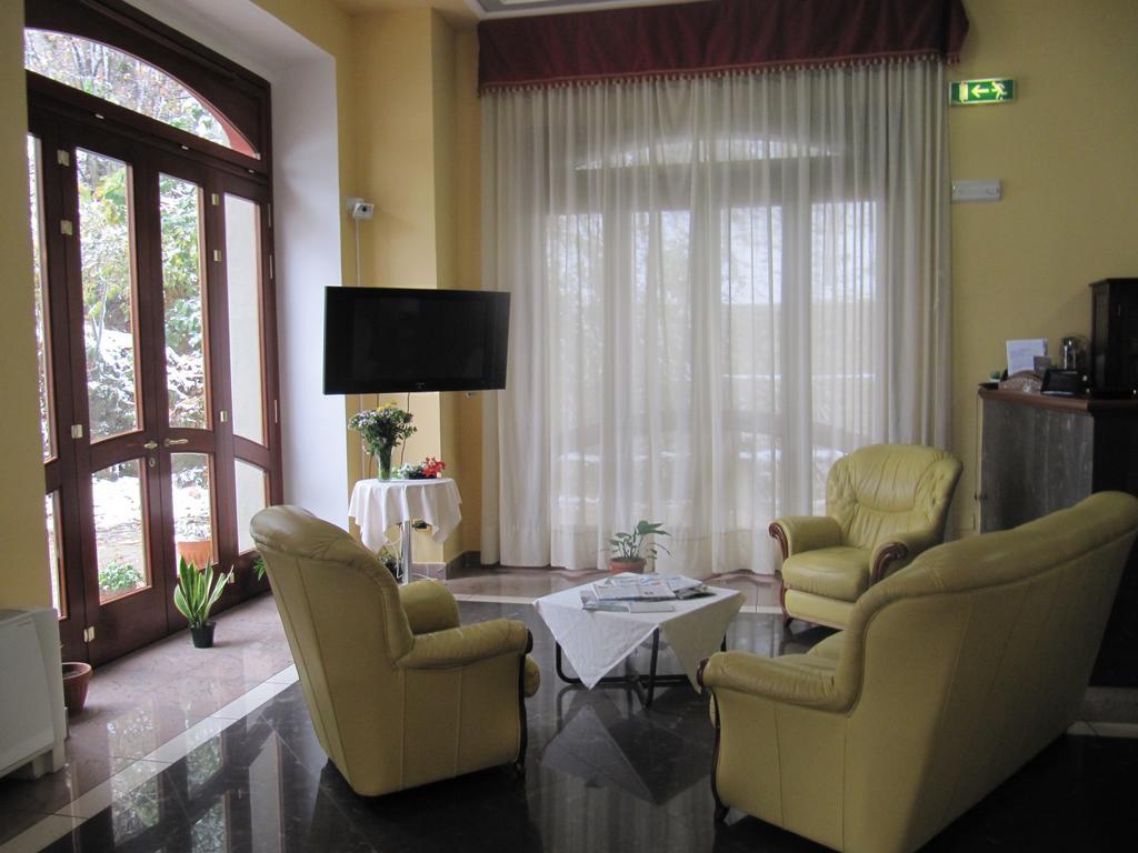 Royal Hotel Montevergine Ospedaletto dʼAlpinolo Zewnętrze zdjęcie